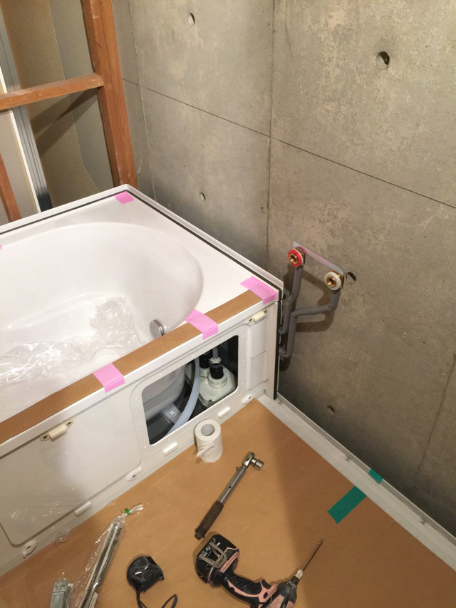 浴室リフォームに見るマンションのガスふろ給湯器や追い炊き配管