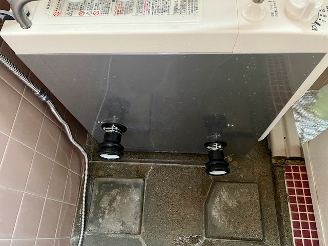 世田谷区 体調が良くないのはバランス釜の中や浴槽の下の汚れが関係し 